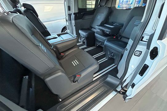 Ford Tourneo Custom 320 L1H1 Active A8 AWD