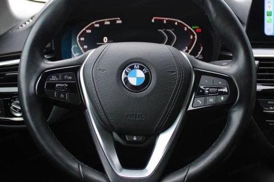 BMW Seria 5 520d xDrive Sport Line sport-aut