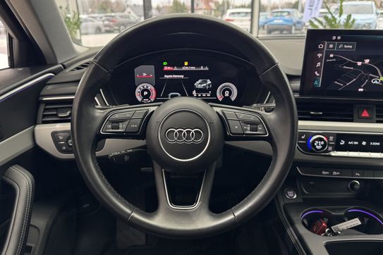 Audi A4 35 TFSI mHEV S Line S tronic