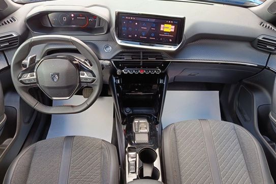 Peugeot 2008 1.2 Puretech Allure S&S EAT8