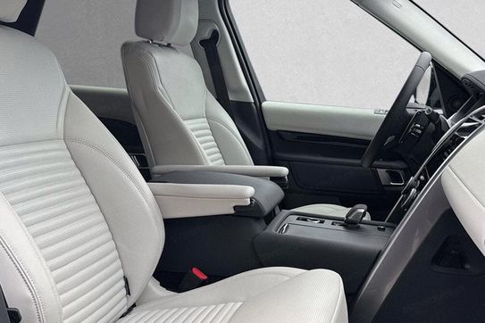 Land Rover Discovery V 3.0 D250 Dynamic SE