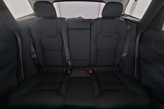Volvo XC60 B5 B AWD Plus Dark aut