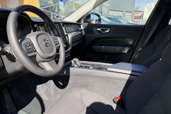 Volvo XC60 B4 D AWD Momentum