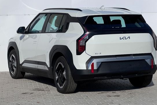 Kia EV3 81.4kWh Earth