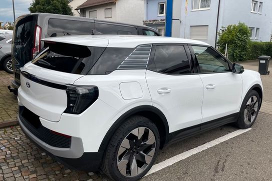 Ford Explorer Premium 77kWh RWD