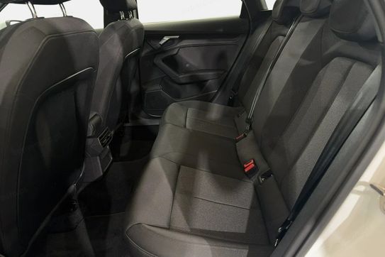 Audi A3 35 TFSI mHEV S tronic