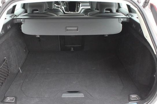 Volvo V60 B4 D Momentum Pro