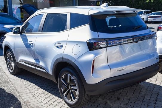 Chery Tiggo 4 Prestige 1.5 T-GDI HEV DHT