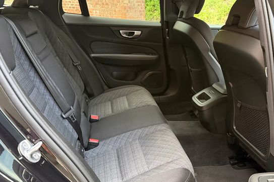 Volvo V60 B3 B Core