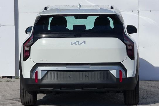 Kia EV3 81.4kWh Earth