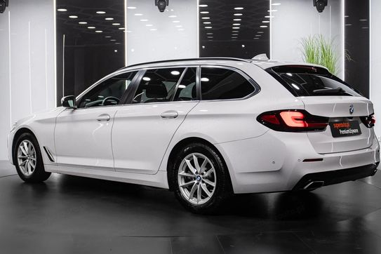 BMW Seria 5 520d xDrive mHEV aut