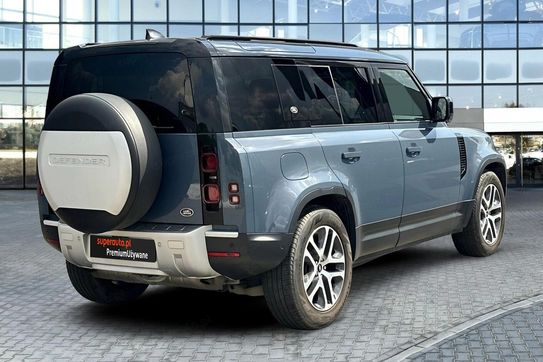 Land Rover Defender 110 3.0 P400 mHEV SE