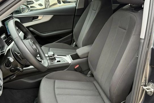Audi A4 35 TFSI mHEV S Line S tronic