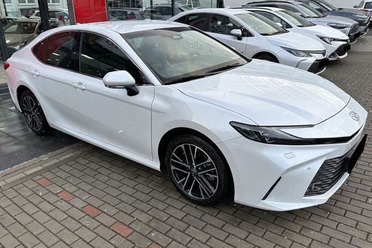Toyota Camry Prestige 2.5 Hybrid Dynamic Force