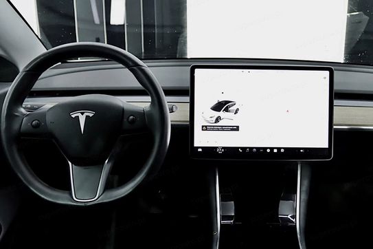 Tesla Model 3 3 Standard Range Plus