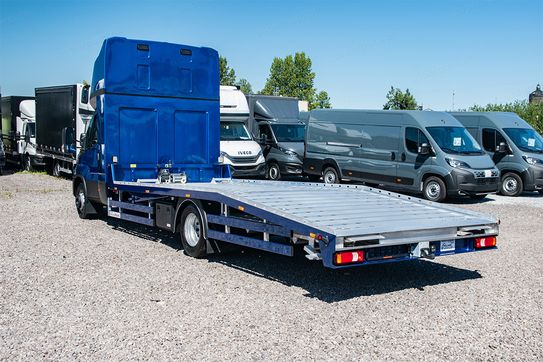 Iveco Daily 70C18HA8/P Hi-Matic Autolaweta