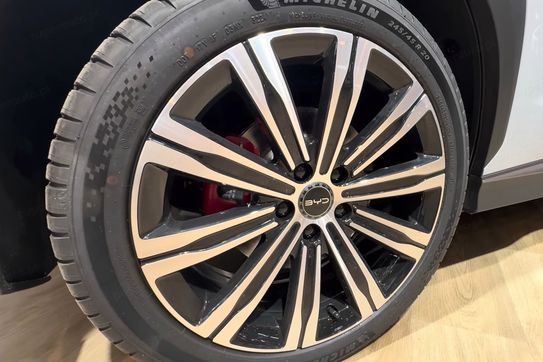 BYD Sealion 7 Excellence AWD