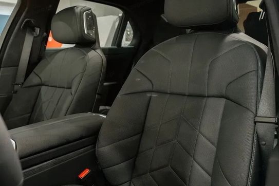 BMW Seria 7 740d xDrive M Sport