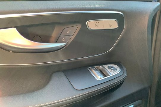 Mercedes V Klasa V300d Długi Avantgarde 4-Matic 9G-Tronic