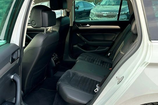 Volkswagen Passat 2.0 TDI R-Line DSG