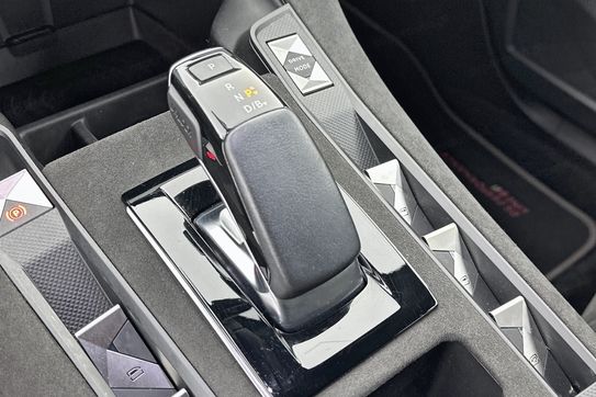 DS DS 7 Performance Line 1.6 E-Tense Hybrid AT