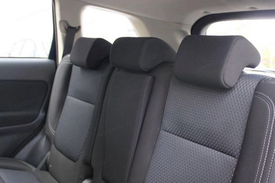 Mitsubishi Outlander Invite + 2WD