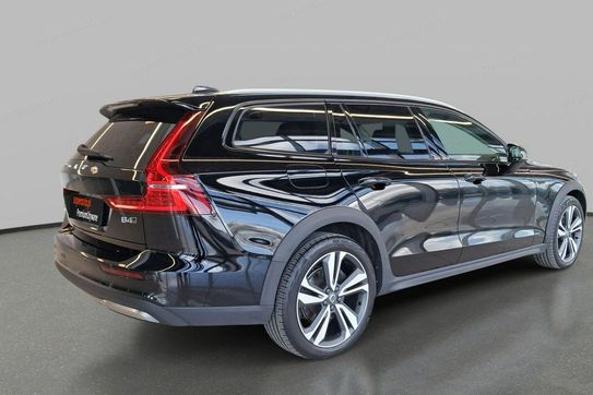 Volvo V60 CC B4 D AWD aut
