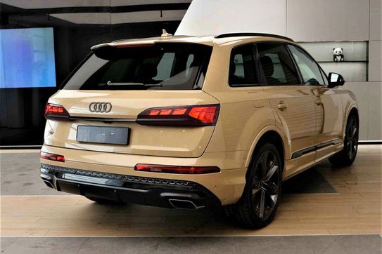 Audi Q7 50 TDI quattro S Line