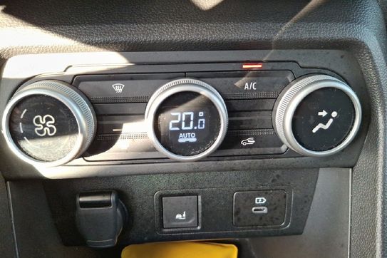 Dacia Jogger Extreme+ 1.6 Hybrid AT 7-miejsc