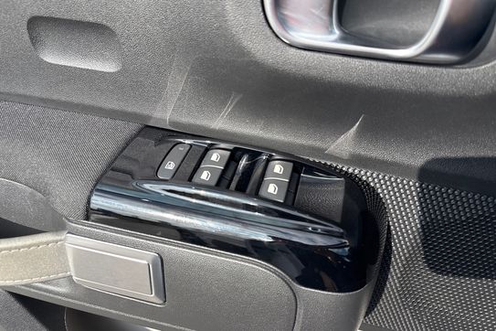 Citroen C3 Shine 1.2 PureTech EAT6