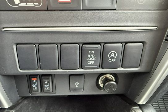 Mitsubishi L200 Instyle Plus AT