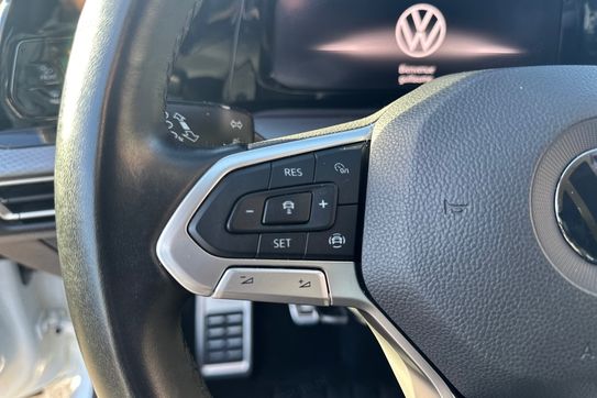 Volkswagen Golf Active 1.0 TSI