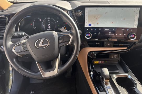 Lexus NX 350h Omotenashi AWD