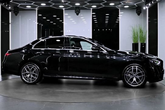 Mercedes Klasa E 220 d 4MATIC AMG Line