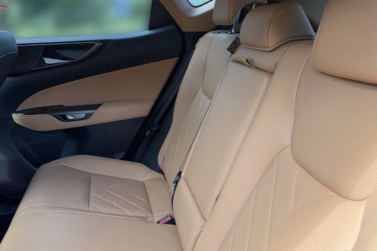 Lexus NX 450h+ Prestige AWD