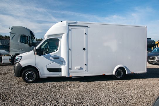 Renault Master L3 Zabudowa Wystawowa Przeszklona