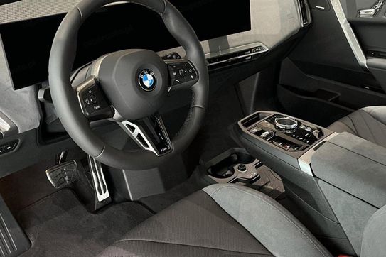 BMW iX xDrive45 M Sport