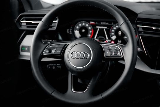 Audi A3 35 TFSI mHEV S tronic