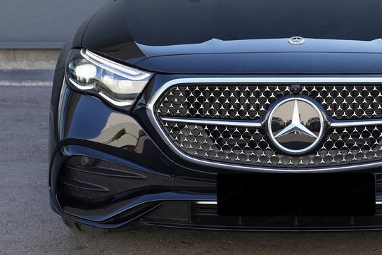 Mercedes E Klasa 220 d 4-Matic AMG