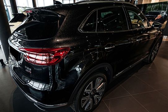Hongqi HS5 2.0T AWD