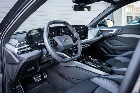 Audi A5 e-Hybrid quattro S line Avant