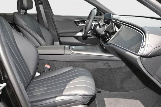Mercedes Klasa E 220 d 4-Matic AMG