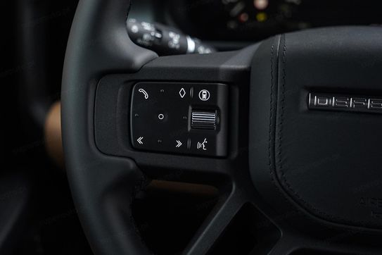 Land Rover Defender 110 3.0 D350 X-Dynamic HSE