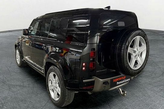 Land Rover Defender 110 D250 X-Dynamic SE