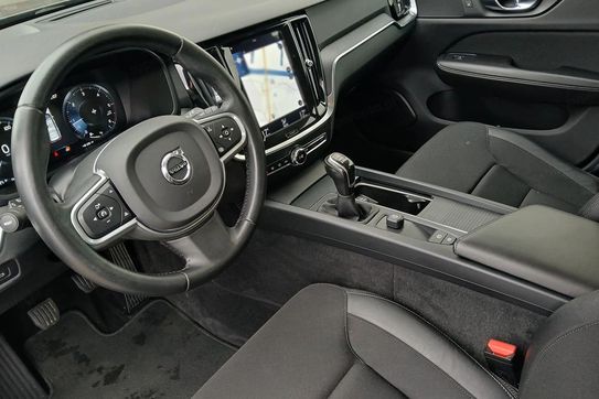 Volvo V60 D3 Momentum Pro