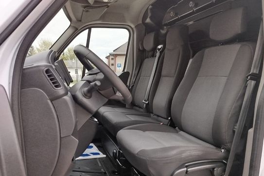 Renault Master 2.3 dCi L3H2