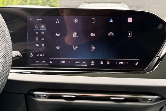 Audi A6 e-Hybrid quattro S line Avant