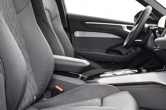 Audi A6 e-Hybrid quattro Avant