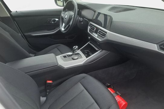 BMW Seria 3 Touring 318d M Sport