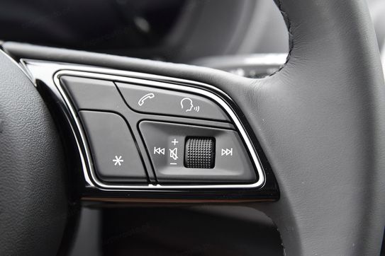 Audi Q2 35 TFSI S Line